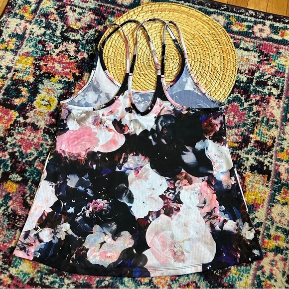 Old Navy Active Floral Strappy Tank Top Womens Medium - Picture 2 of 5